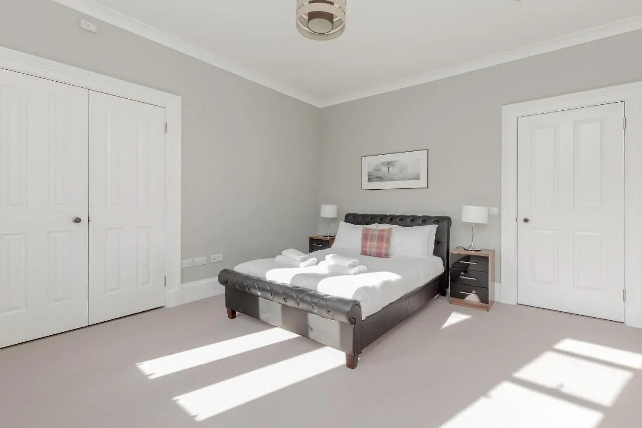 Destiny Scotland - Q-Residence Édimbourg