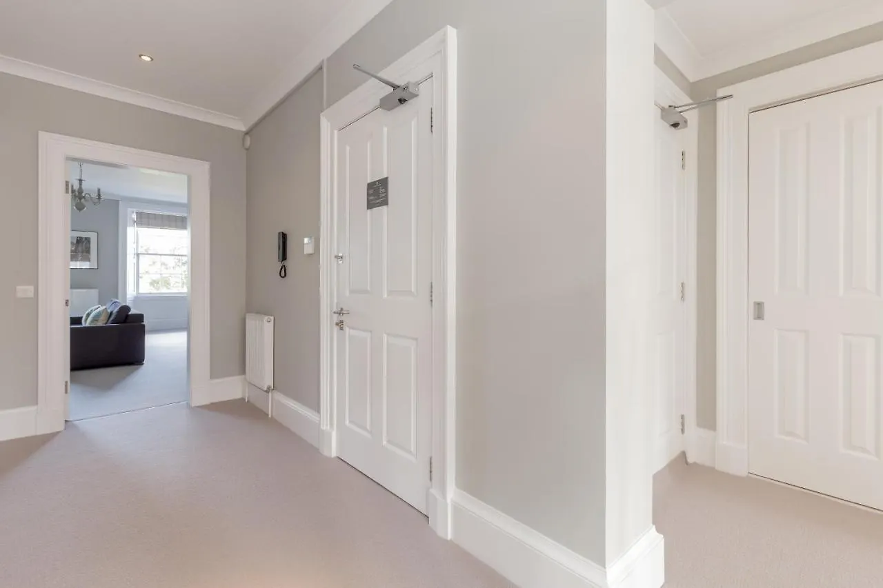 Destiny Scotland - Q-Residence Édimbourg