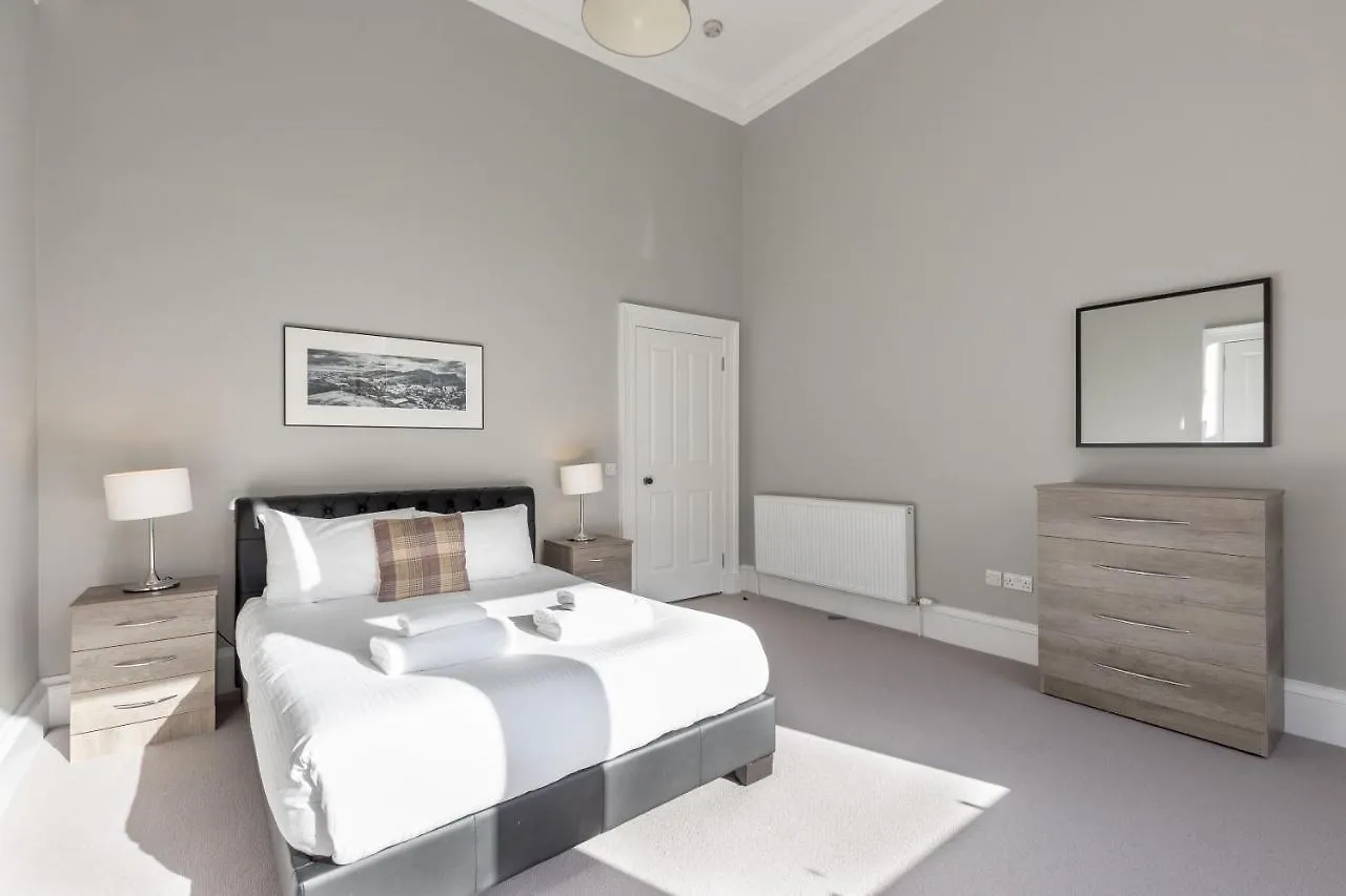 Destiny Scotland - Q-Residence Édimbourg