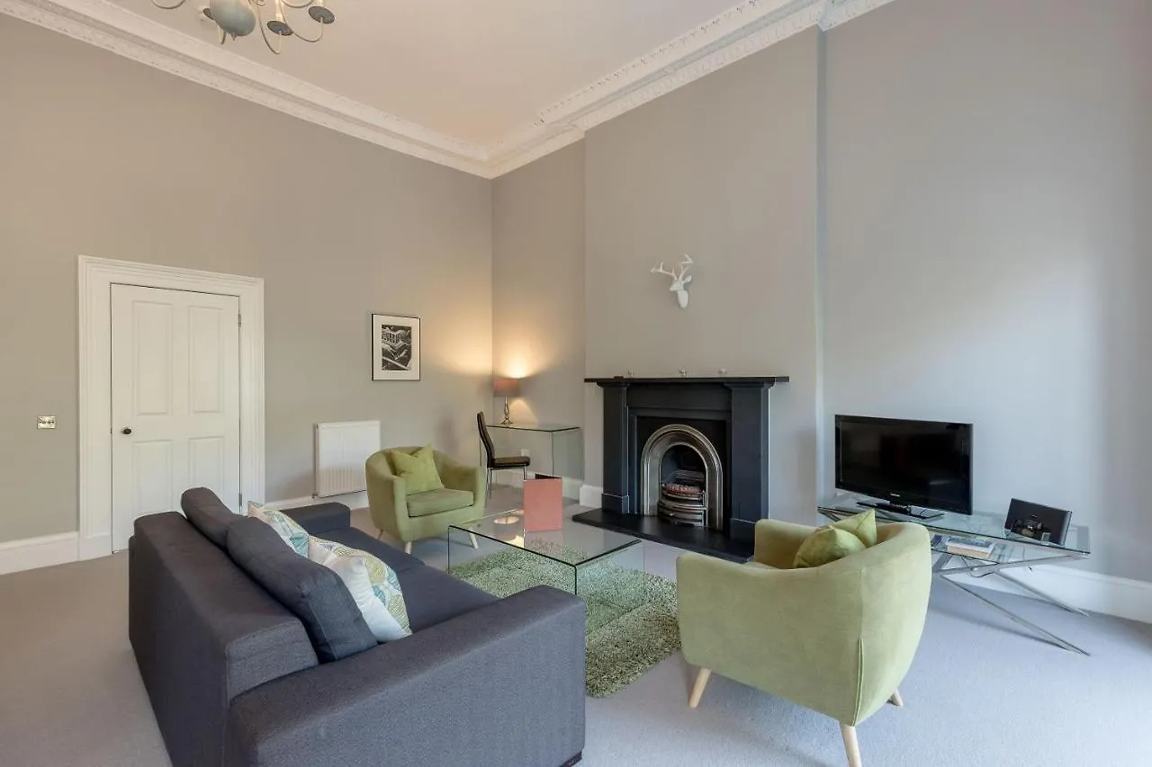 Destiny Scotland - Q-Residence Édimbourg