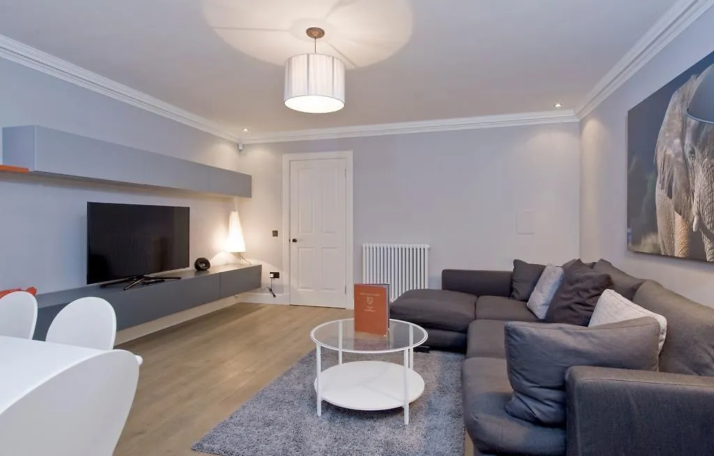 Destiny Scotland - Q-Residence Édimbourg